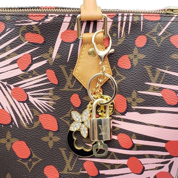 100% Auth Louis Vuitton Lock & Key with unbranded Bagcharm, Keycharm, Keychain - Picture 7 of 8